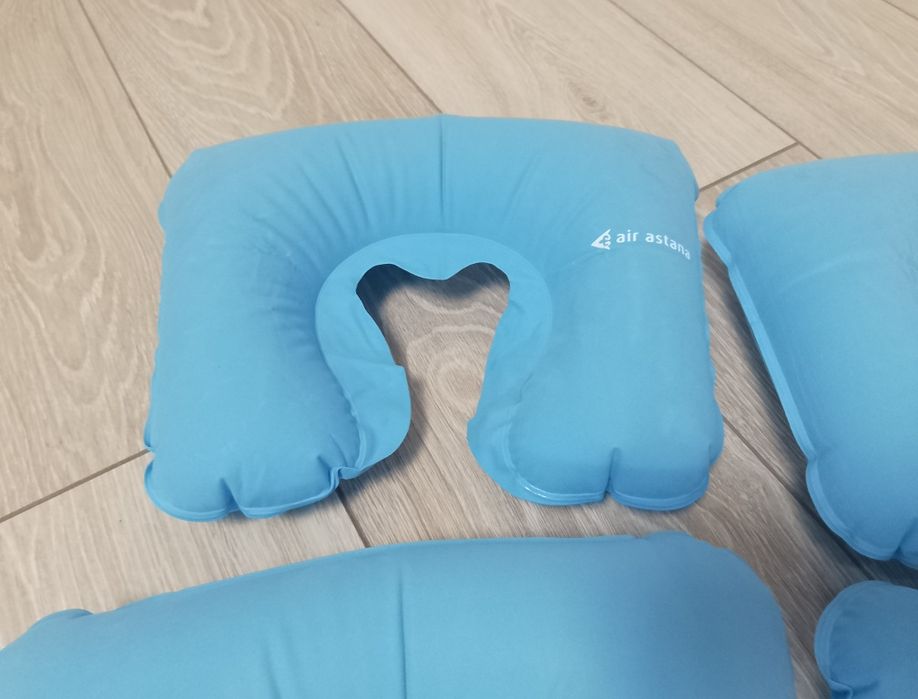 Подушка надувная для путешествий.