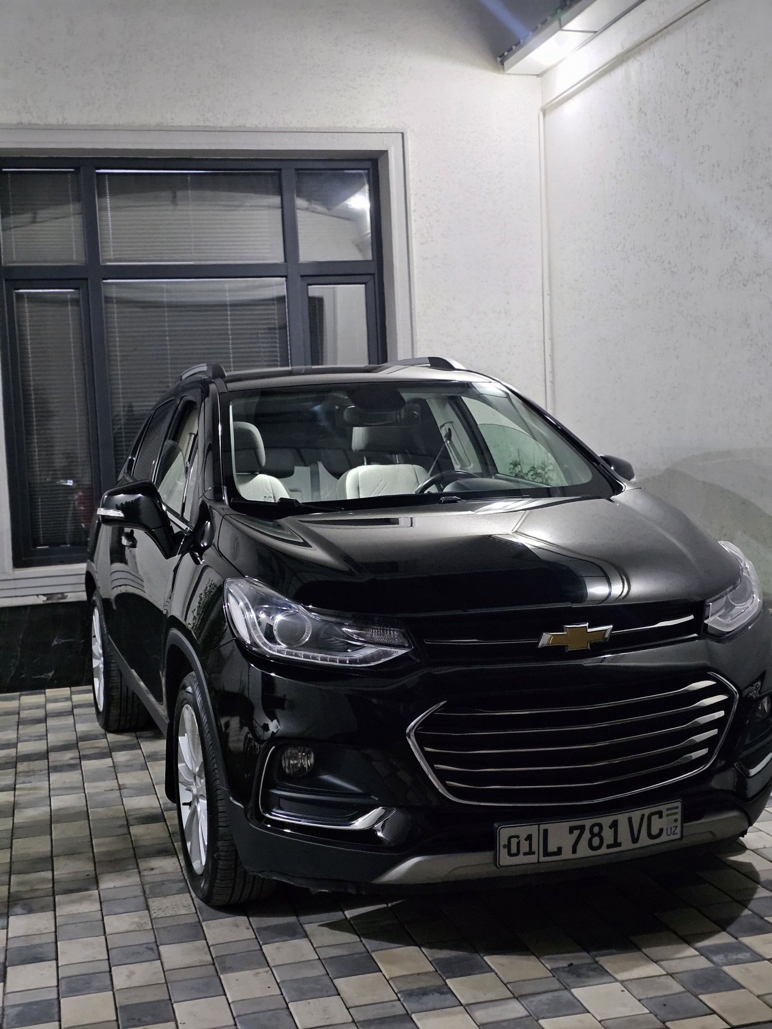 Tracker 1 premier!! 2019!! Ideal!!