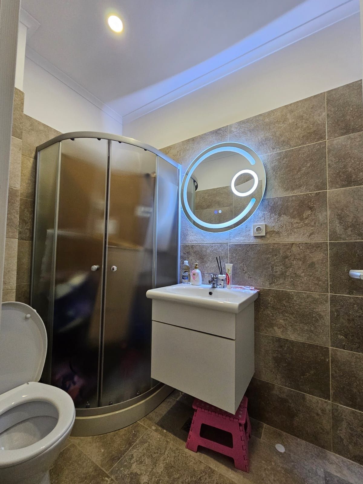 Vând apartament 3 camere Militari Residence str Tineretului