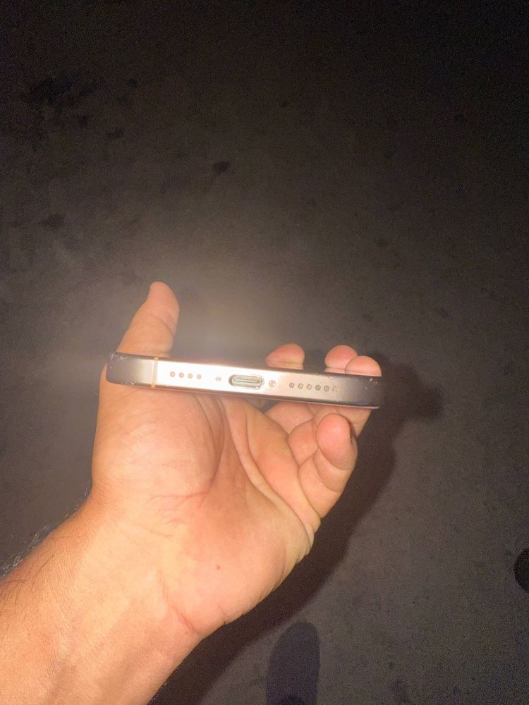 Iphone 16 pro max 265