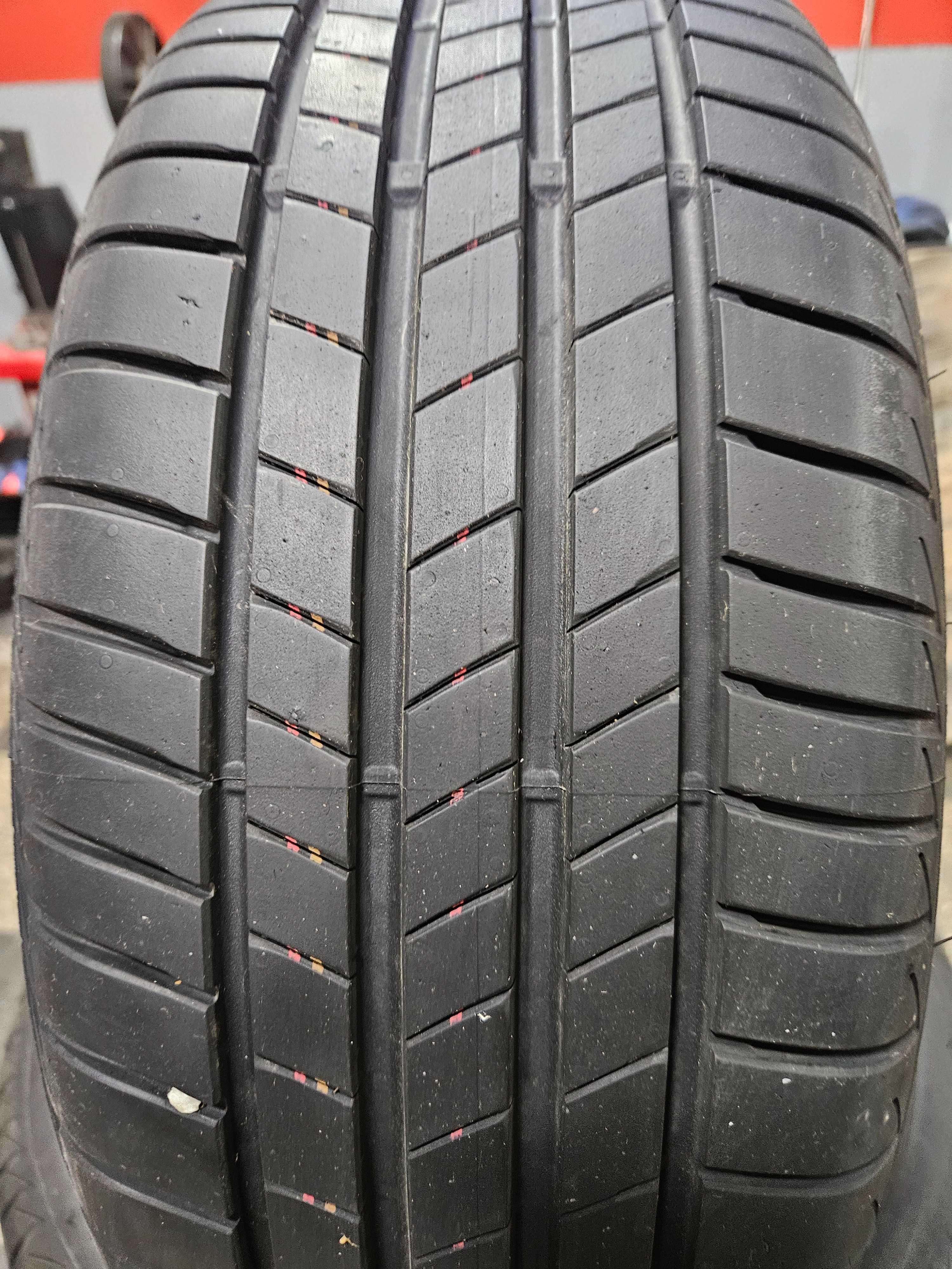 4бр 195/50/15 BRIDGESTONE 6,8мм грайфер дот:19г безплатен монтаж