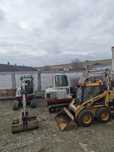 Închiriez Utilaje: Excavatoare și Bascule