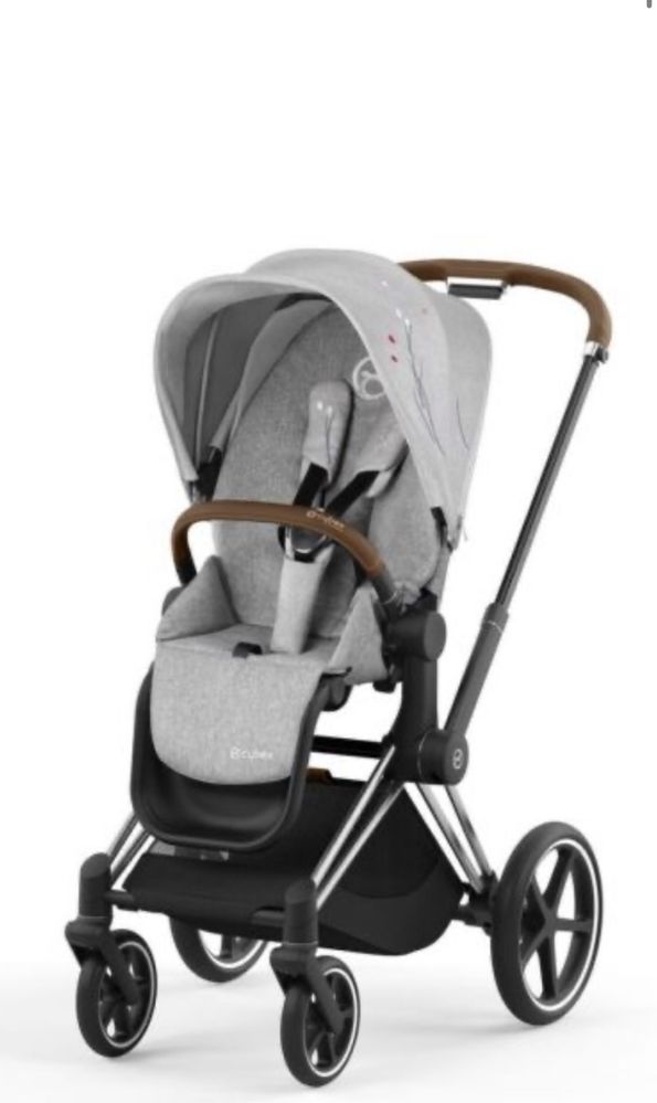 Шаси Cybex Priam 4 Chrome Brown с дизайнерска седалка Koi