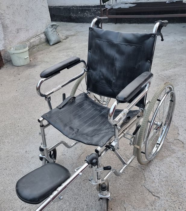 Инвалидная коляска