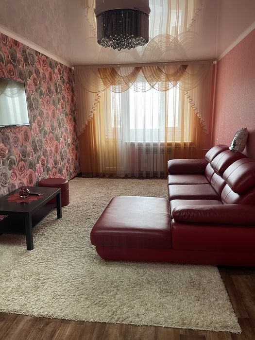 Продаём 2 комнтатную квартиру на Горке Дружбы 35