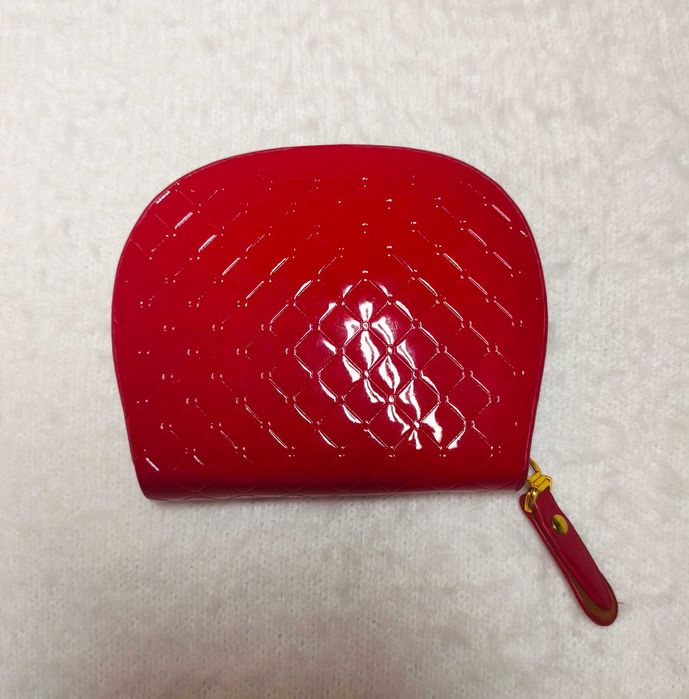 Продаю стильный кошелек