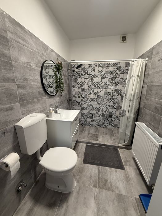 Garsoniera moderna de inchiriat