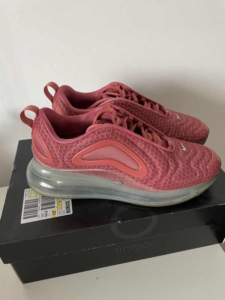 Nike Air Max 720 unisex masura 40,5 NU AU PERNELE SPARTE