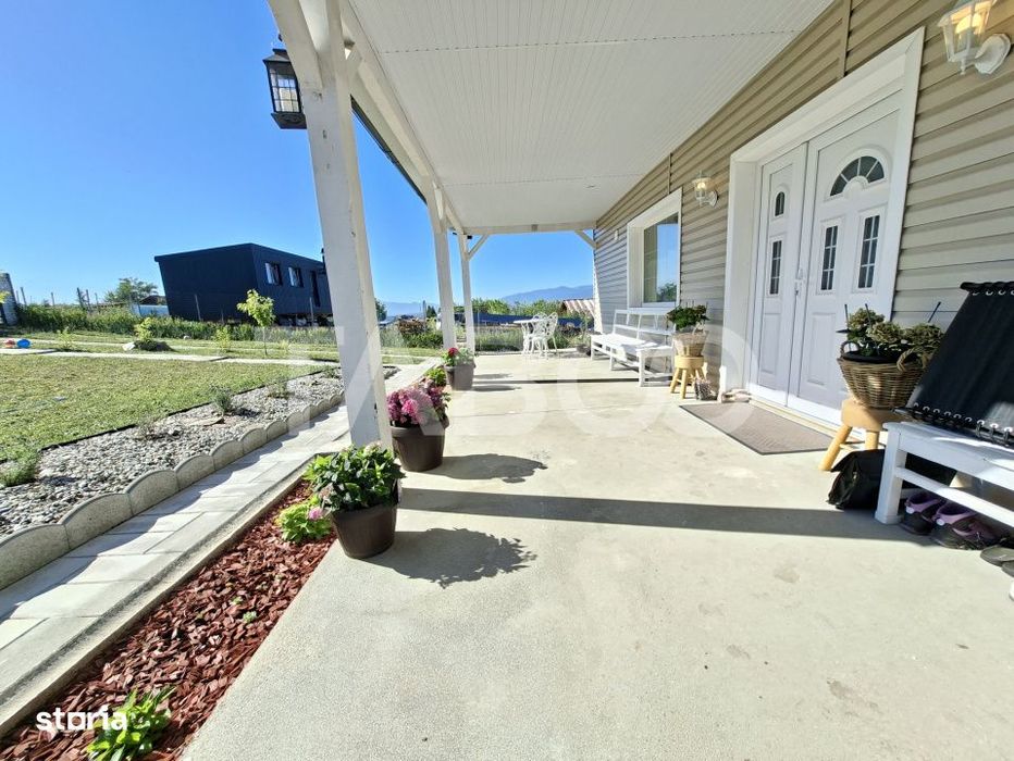 Casa moderna de vanzare in zona Dealul Sibiului din Sura Mare