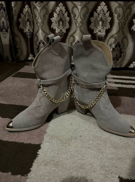 Ciocate damă cu toc