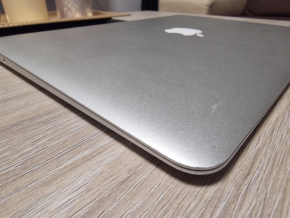 Macbook air 13 i5