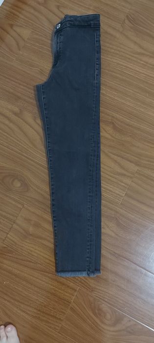 Blugi zara , pulover C&A