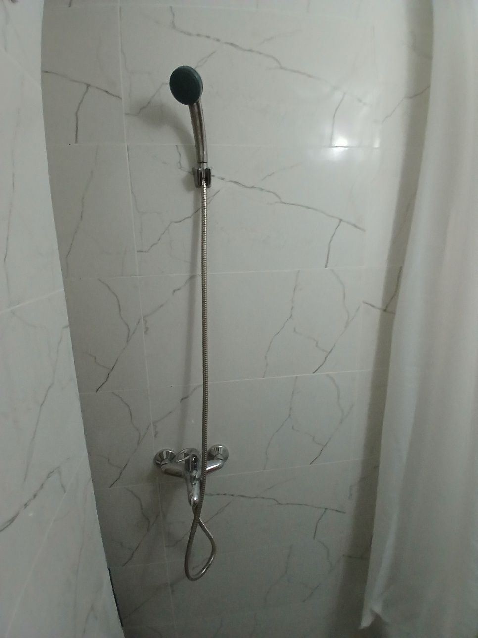 Inchiriez garsoniera Arad