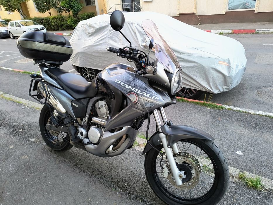 Vând Honda Transalp XL 700V injectie