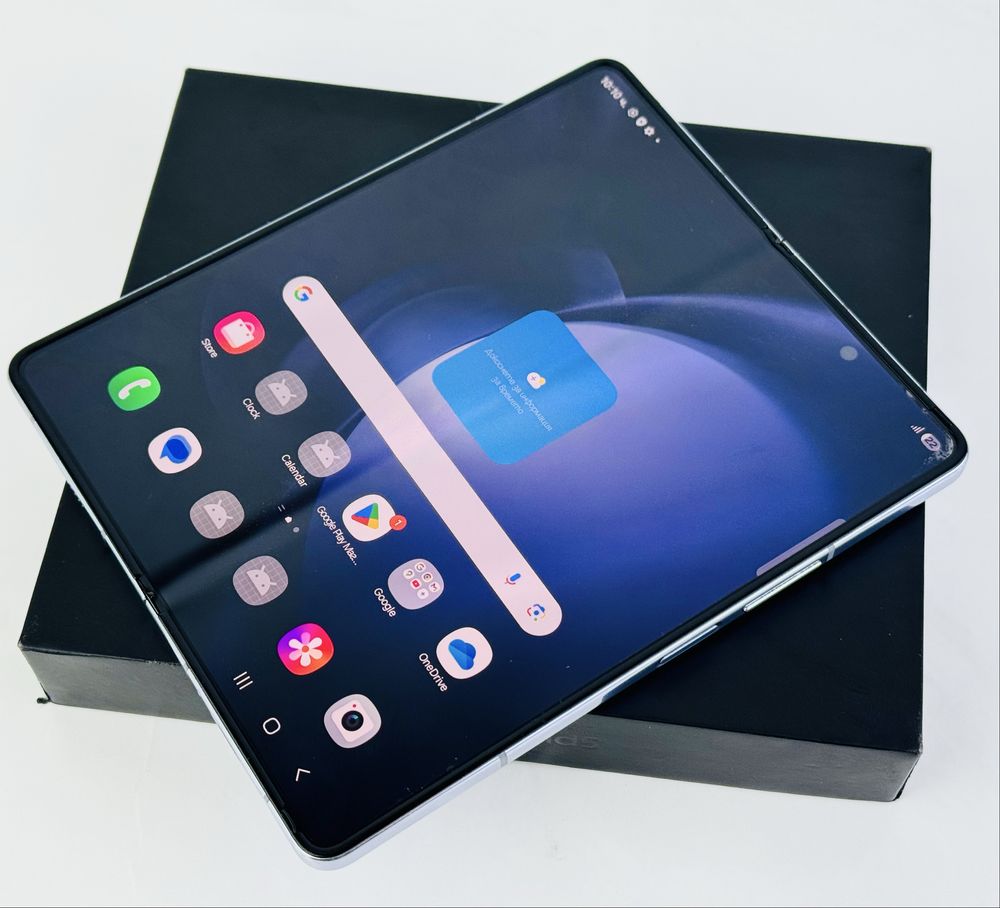 Samsung Galaxy Z Fold 5 5G 512GB 12RAM Icy Blue Отличен! Гаранция!