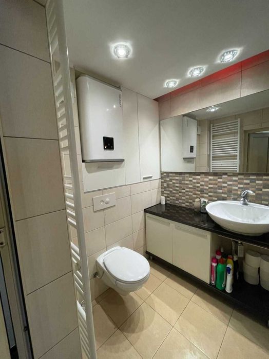 Тристаен Апартамент в Кършияка