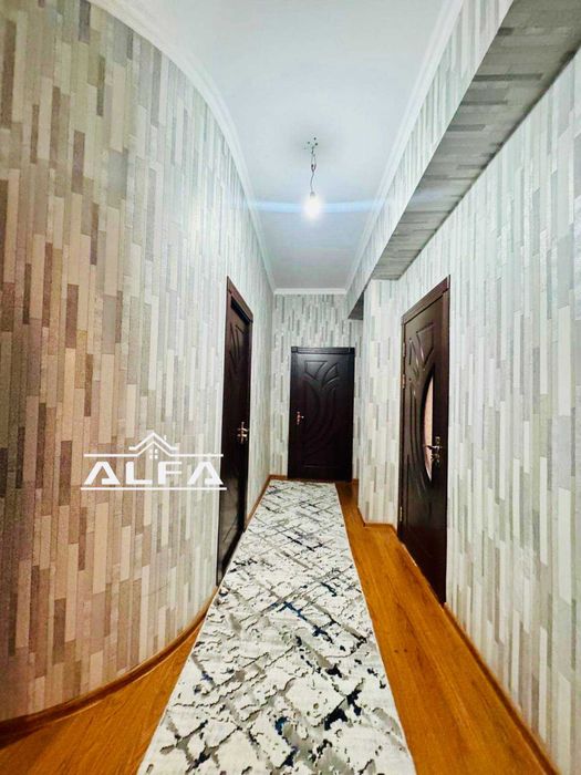 Buxoroda kvartira sotiladi 3 xonali 85m2 3-qavat.