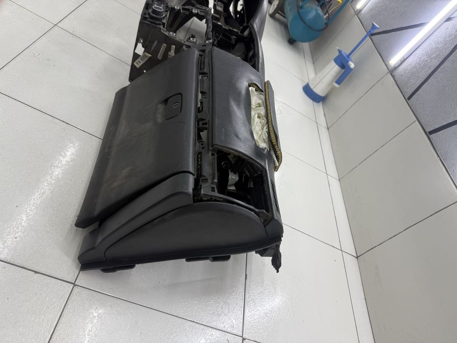 Epika tarpetka zibori sotiladi