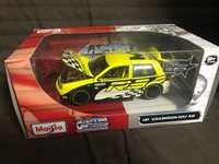 Macheta VW Golf MK IV scara  1/24 Maisto Galben  All Star