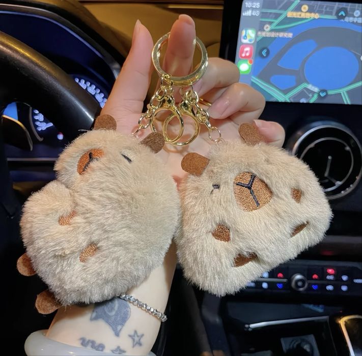 Брелок капибара на сумку