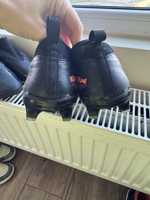 Ghete fotbal , marime 37, puma