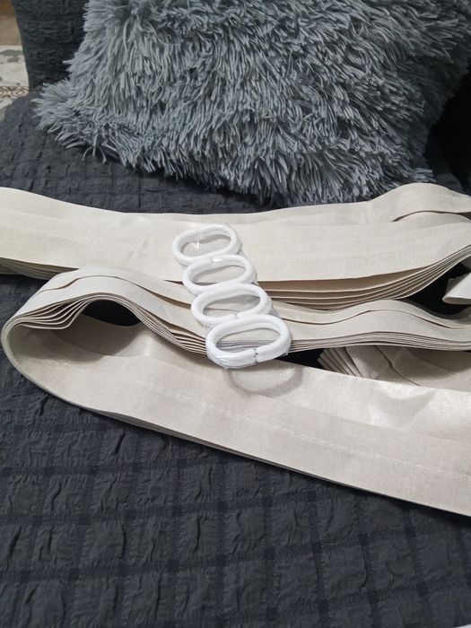 Продам шторку для прихожей