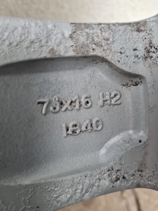 Оригинални джанти за BMW R16 5x120 ET40 7J