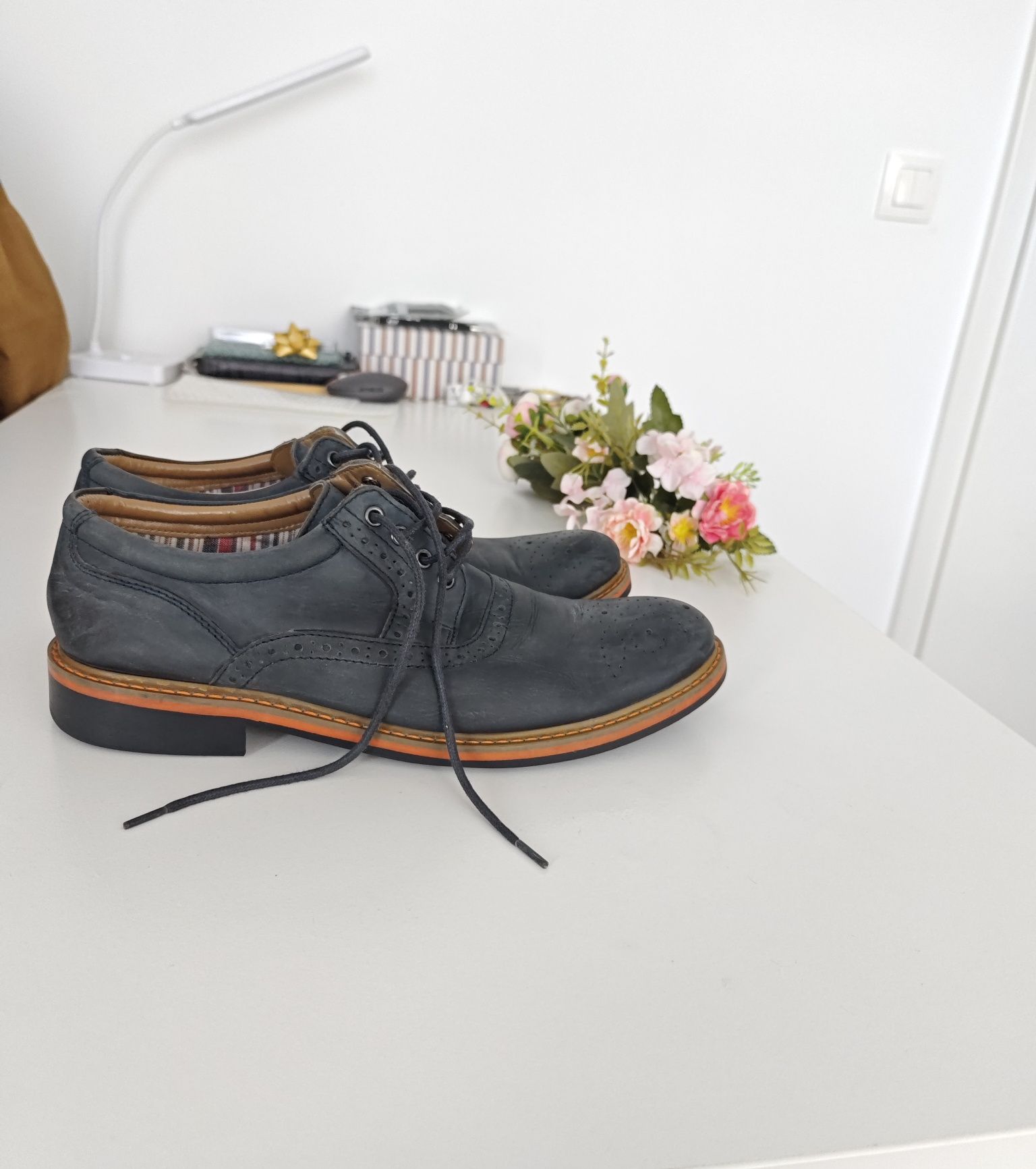 Vând loafers Clarks 43 piele