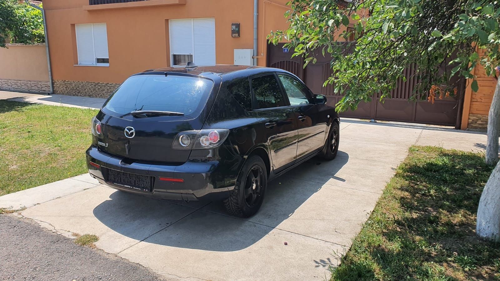 Mazda 3     1.6 d