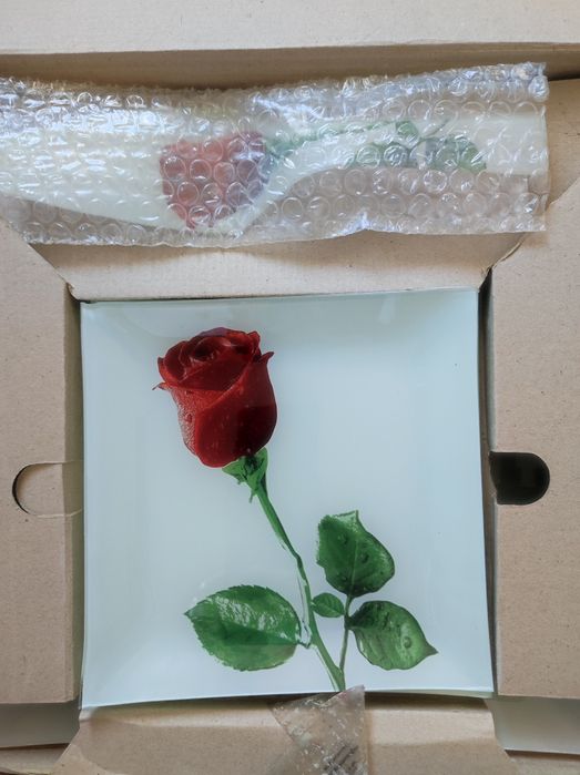 Продам набор тарелок 7+1