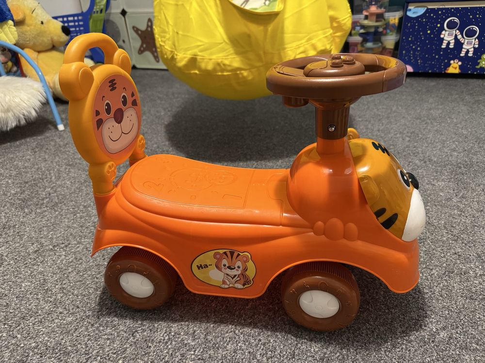 Кола за возене Ride-On