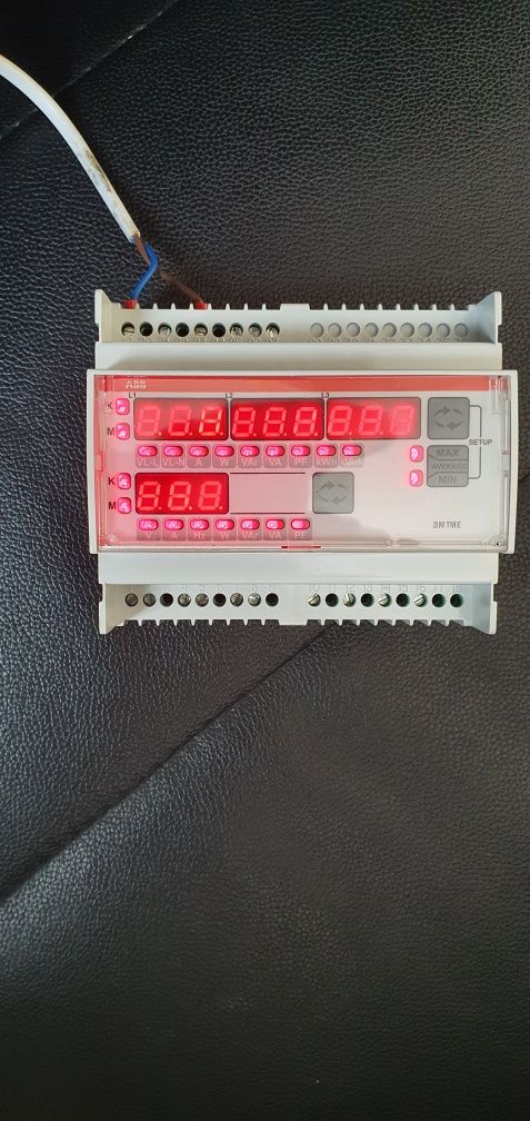 Multimetru panou ABB trifazat DMTME