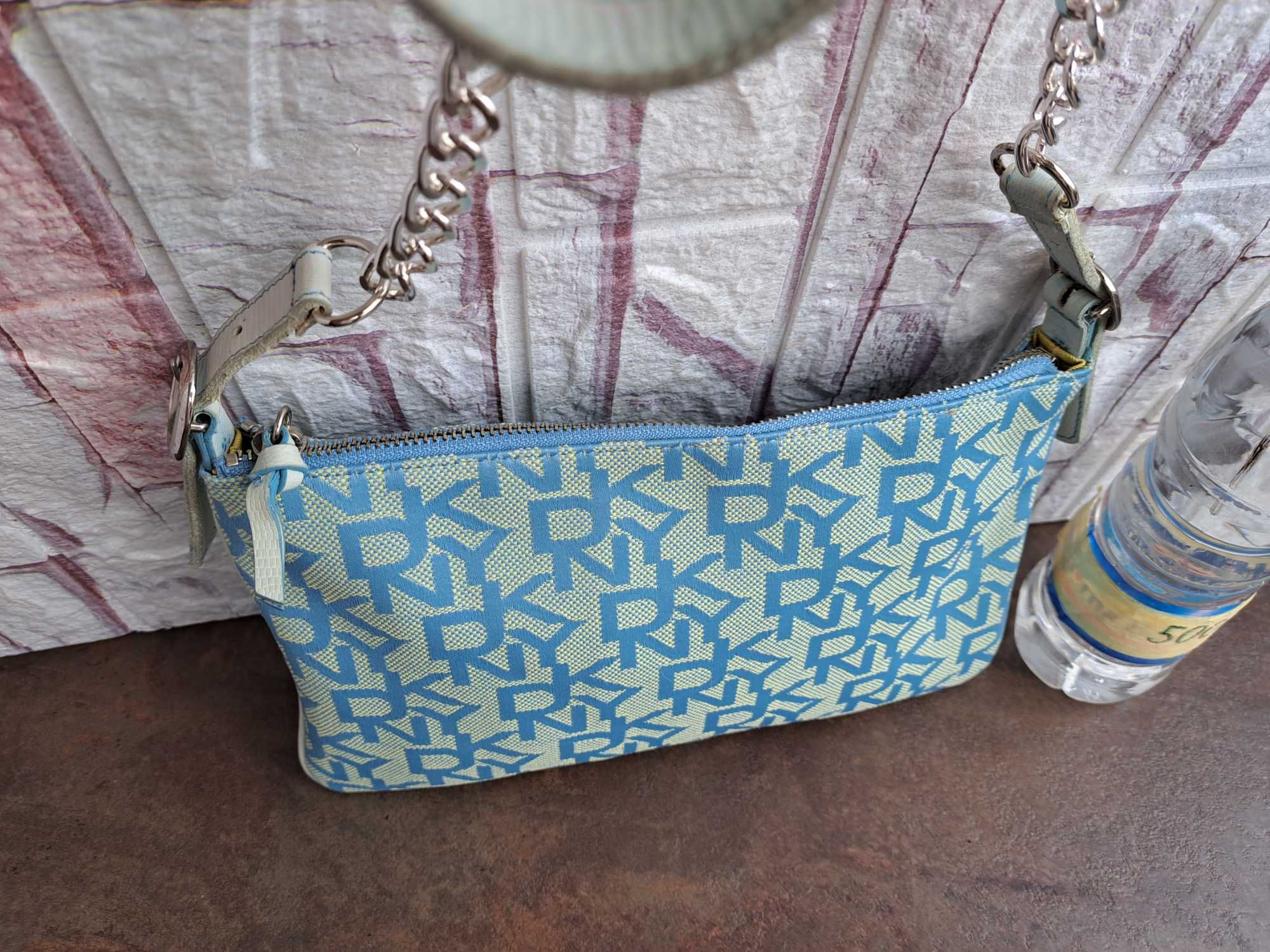 дамска чанта,DKNY  Donna Karan,текстилна малка чантичка,дона карън