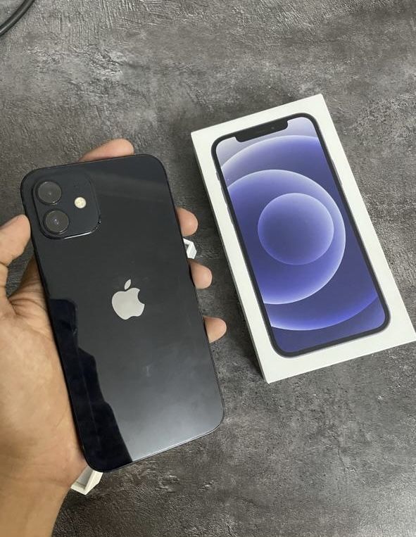 Iphone 12 отличное состояние