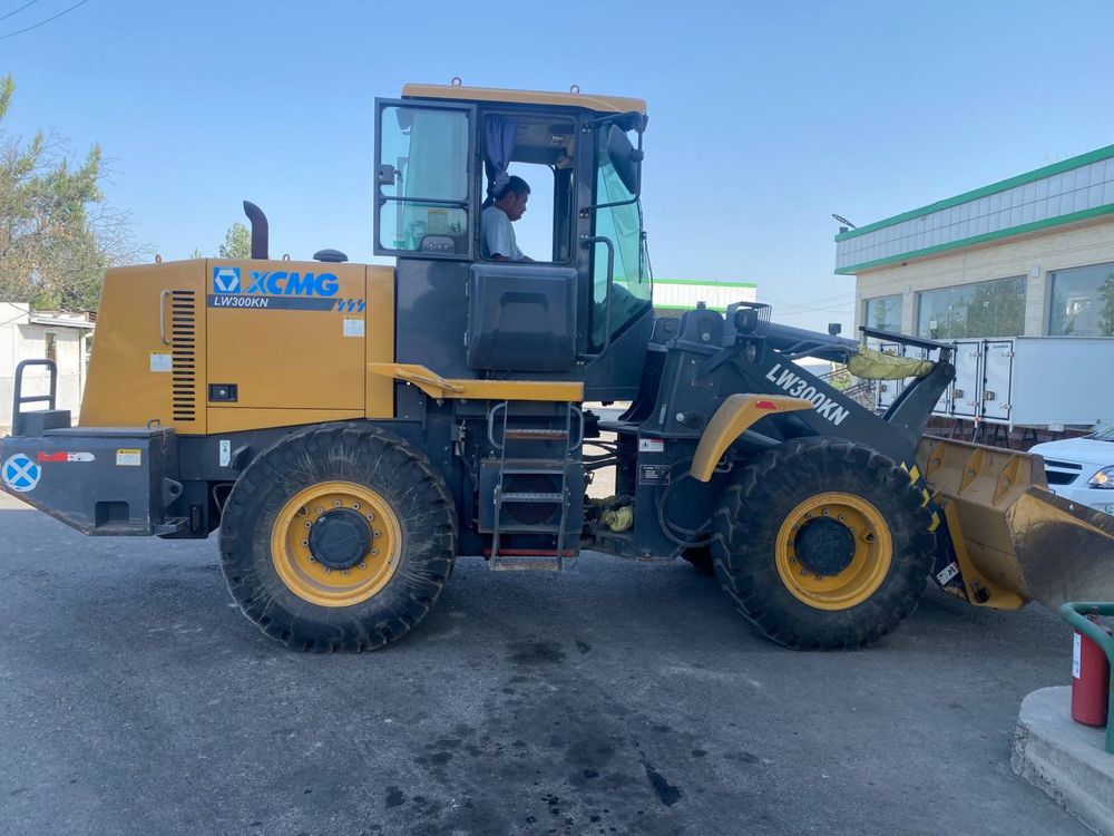 Ekskavator 30.000$ kami bor