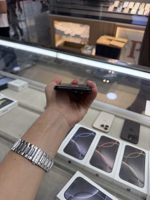 Iphone se 2020 64 tali