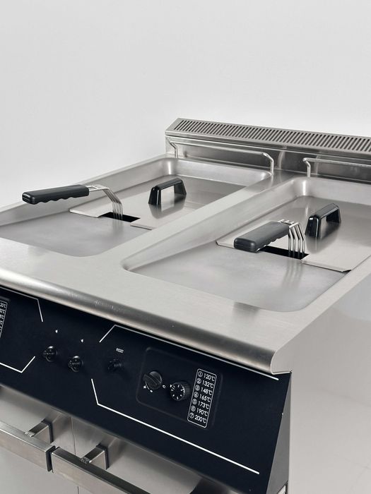 Firmann 700  - Friteuza, Friteusa, Fripteoza Gaz 2 cuve 20+20 litri