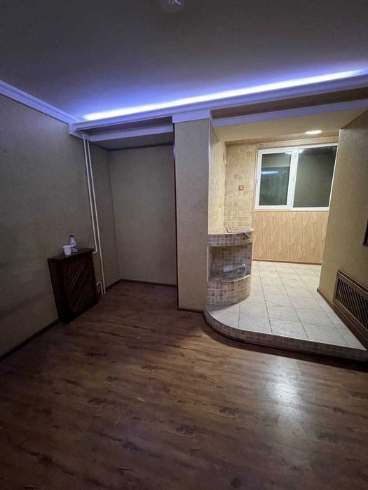 Чиланзар-23 3/7/9, балкон 2х6, 71м2