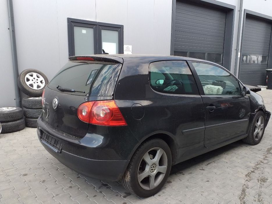 Dezmembram Volkswagen Golf 5,1.9 tdi,an fabr 2007,cutie automata DSG