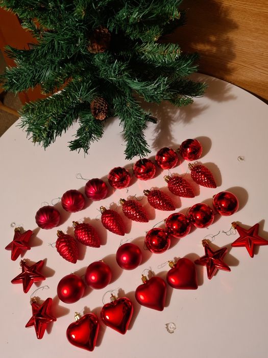 Brăduț+globuri diverse