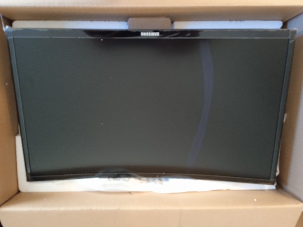 Monitor LED Samsung 24" Curved, LC24F396F, DEFECT