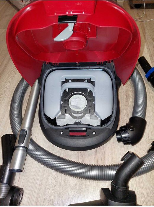 Philips cu sac nou, garantie 1 luna.