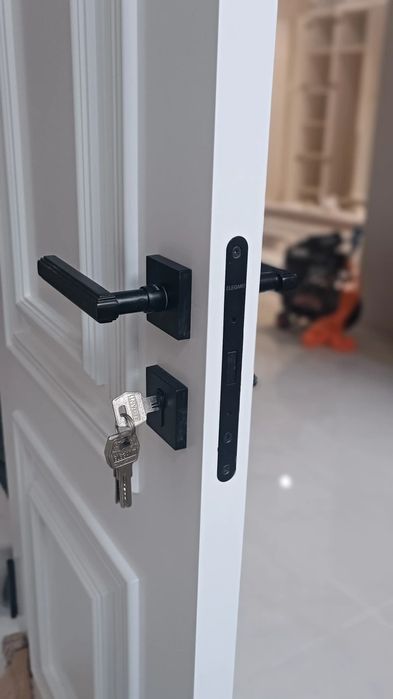 Установка МДФ двери