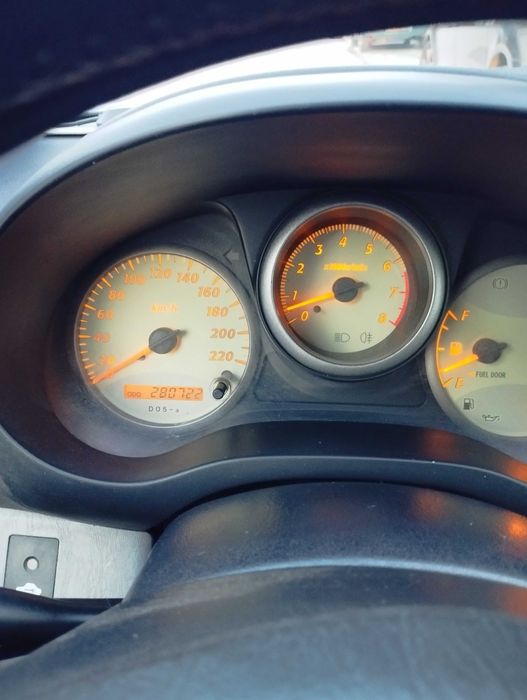 Продавам Тoyota Rav 4