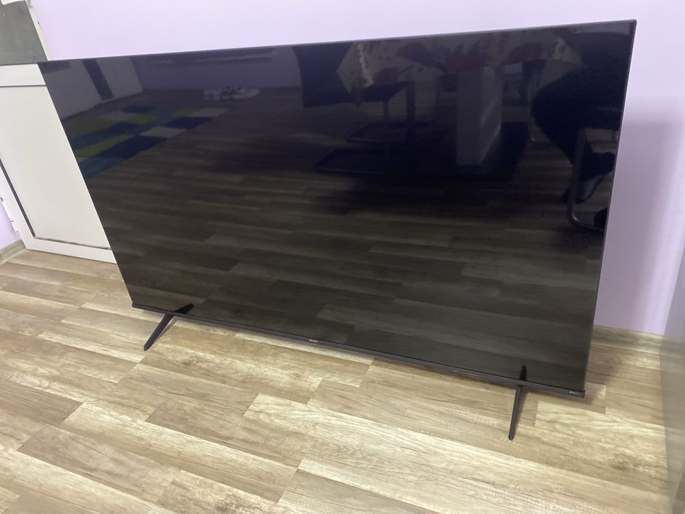 Телевизор Hisense 65 " за части