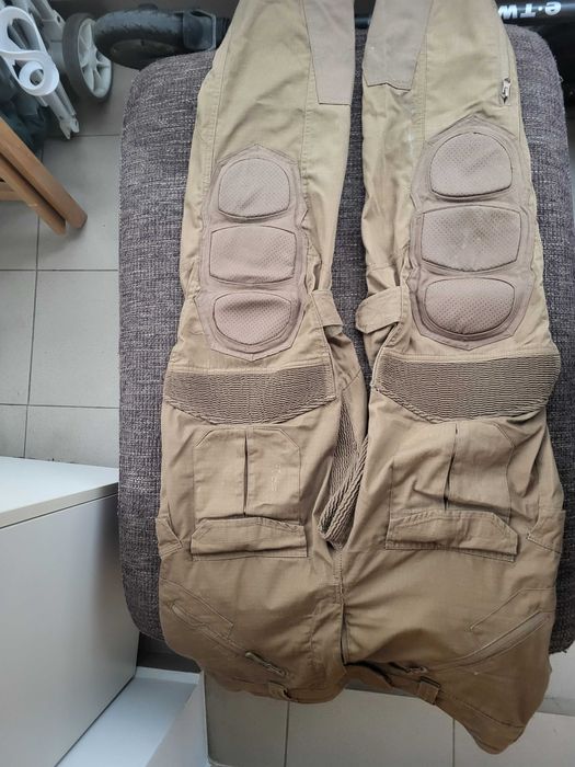 Miltec Chimera, pantaloni + bluza combat, culoare coyote.