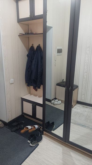 Продаю мебель по договорной цене