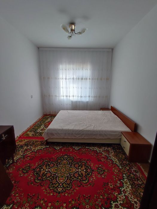 2х комнатная с обстановкой в 10 микрорайоне (молочка)