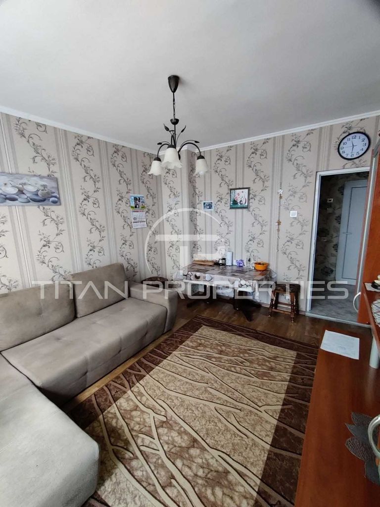 Продава се Тристаен апартамент в Бургас, Долно Езерово - 43 кв.м за 1807 €/кв.м - Снимка #2