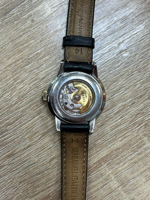 Tissot T085207A (A4)